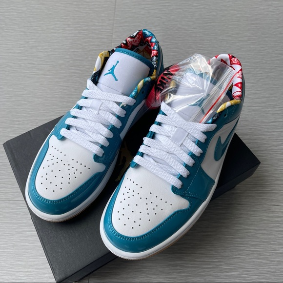 🤖Air Jordan 1 Low Cyber Teal🤖 - Picture 2 of 5